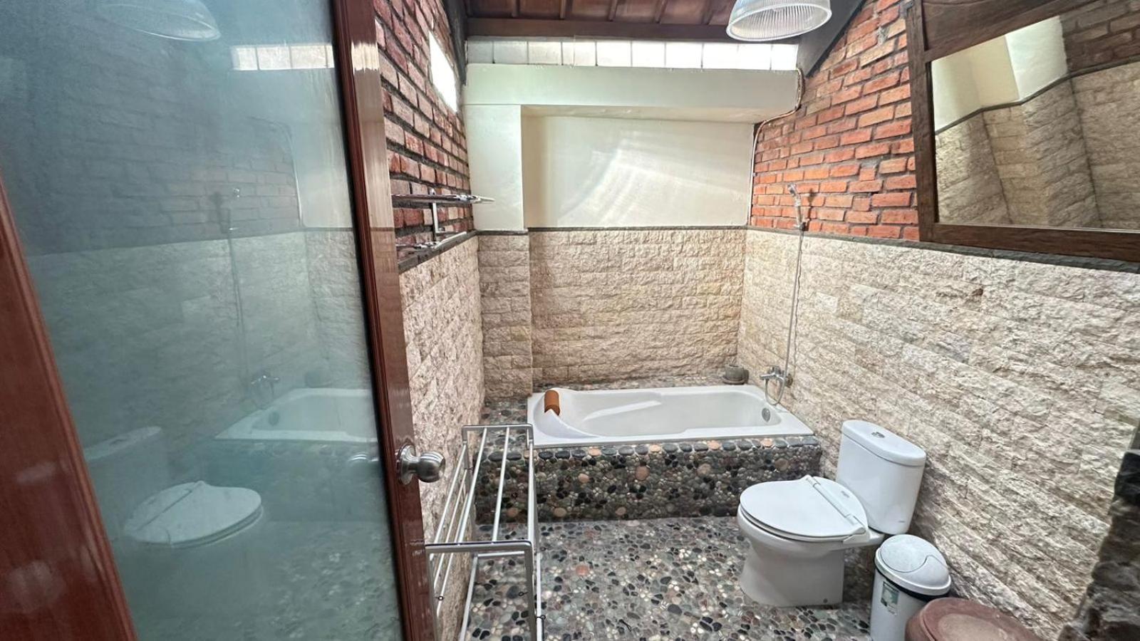 Villa Dayins Uluwatu Exteriör bild